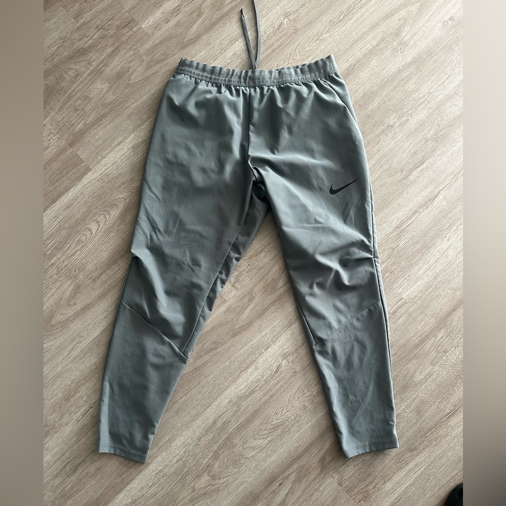 Nike Pro Athletic Pants